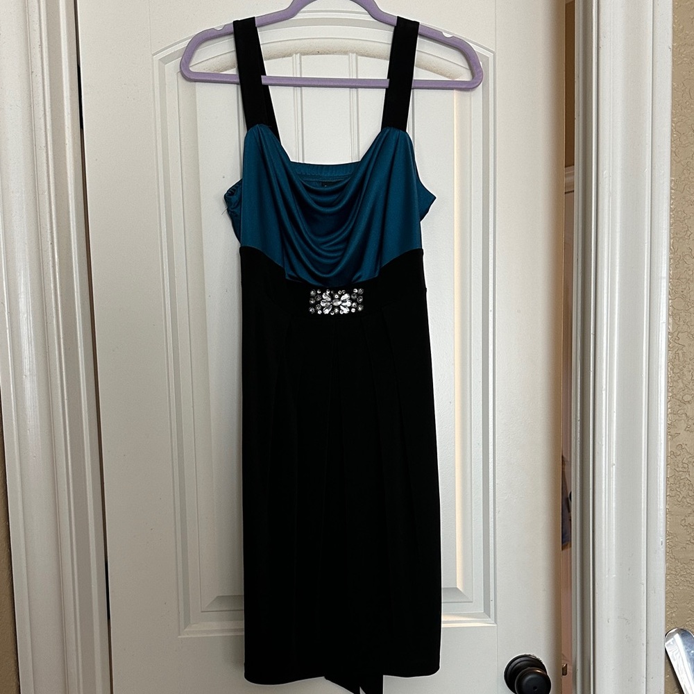 Enfocus Studio Teal and Black Midi Dress